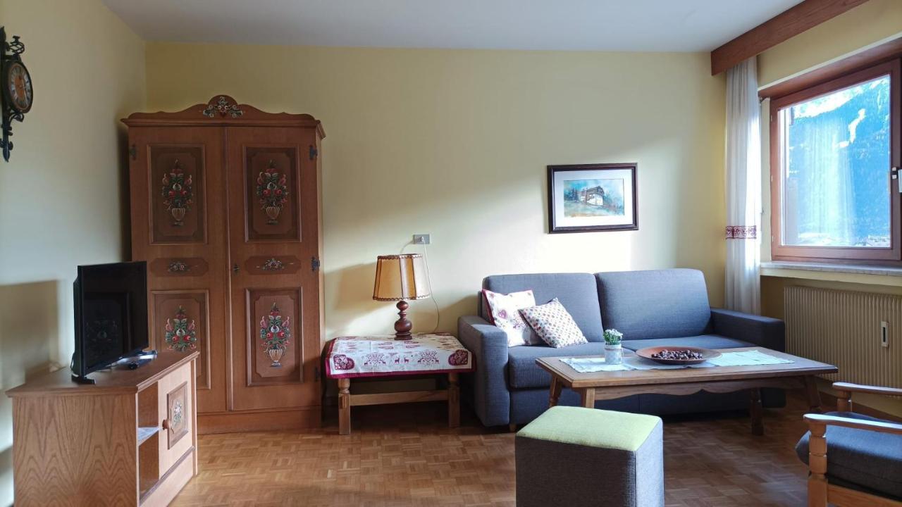 Apartment Lazzeri Dobbiaco Bagian luar foto