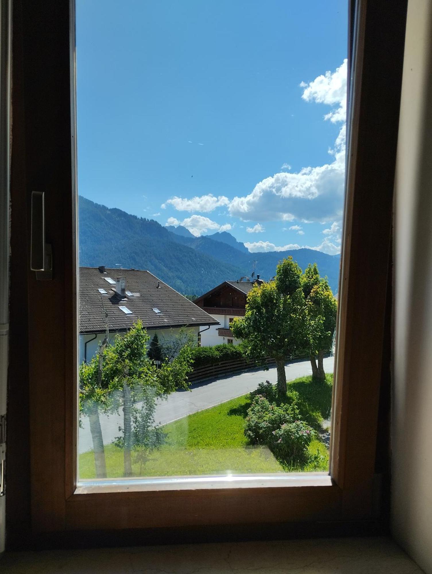 Apartment Lazzeri Dobbiaco Bagian luar foto
